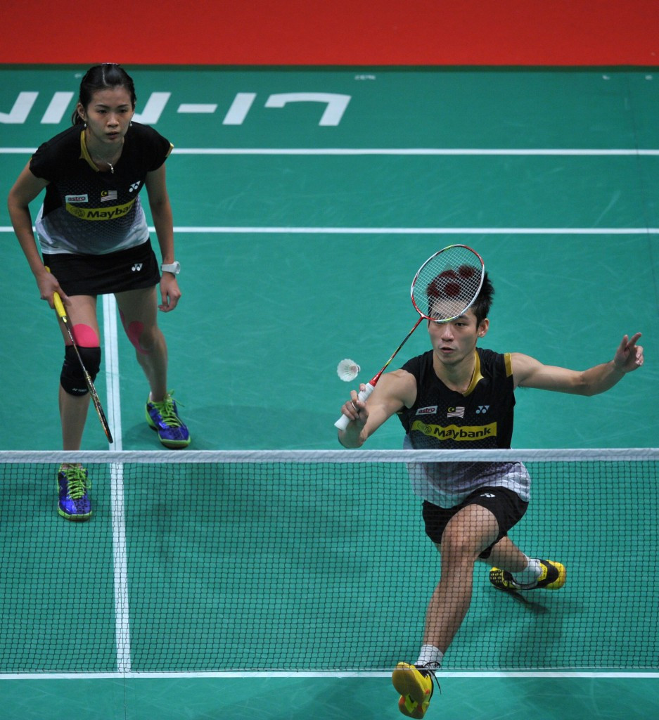 Malaysia's Chan Peng Soon and Goh Liu Ying stand in the way of China's  Zheng Siwei and Chen Qingchen in the mixed doubles event at the Thailand Masters Grand Prix Gold ©Getty Images