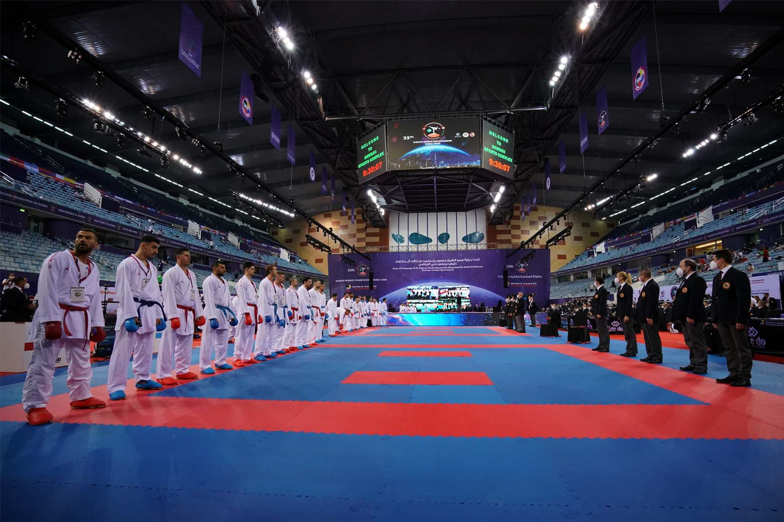 The Championships began with the men's over-84kg division ©WKF
