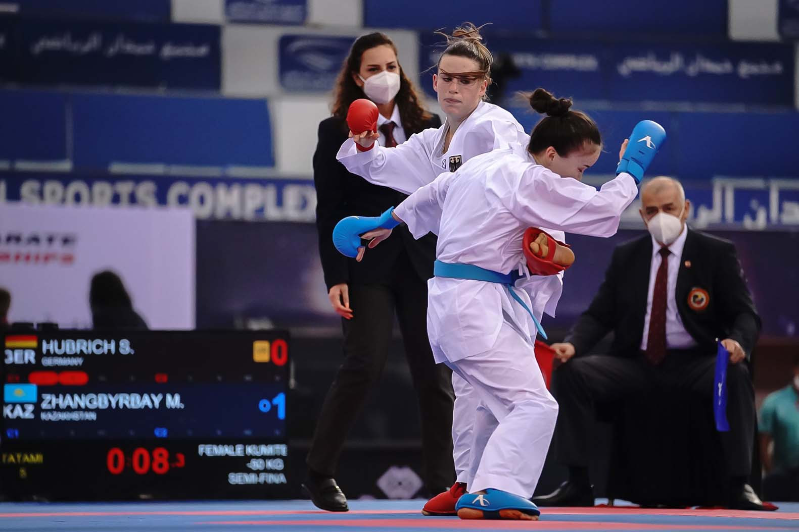 Germany's Shara Hubrich, in red, won her semi-final in dramatic fashion ©WKF