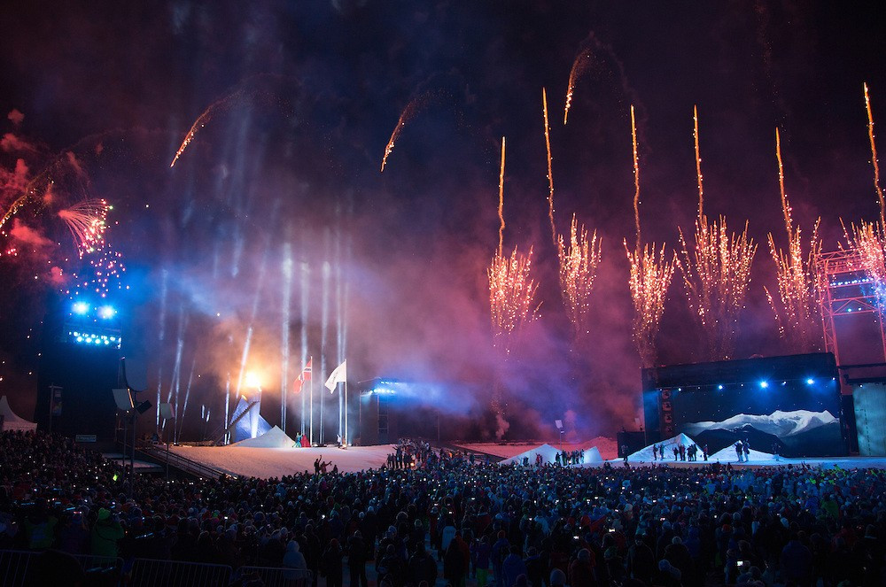 A spectacular fireworks display brought the ceremony to an end ©YIS/IOC