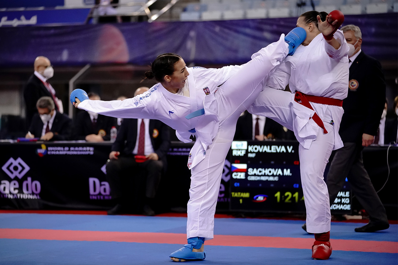 Repechage bouts were held to decide who will face the losing semi-finalists for bronze ©WKF