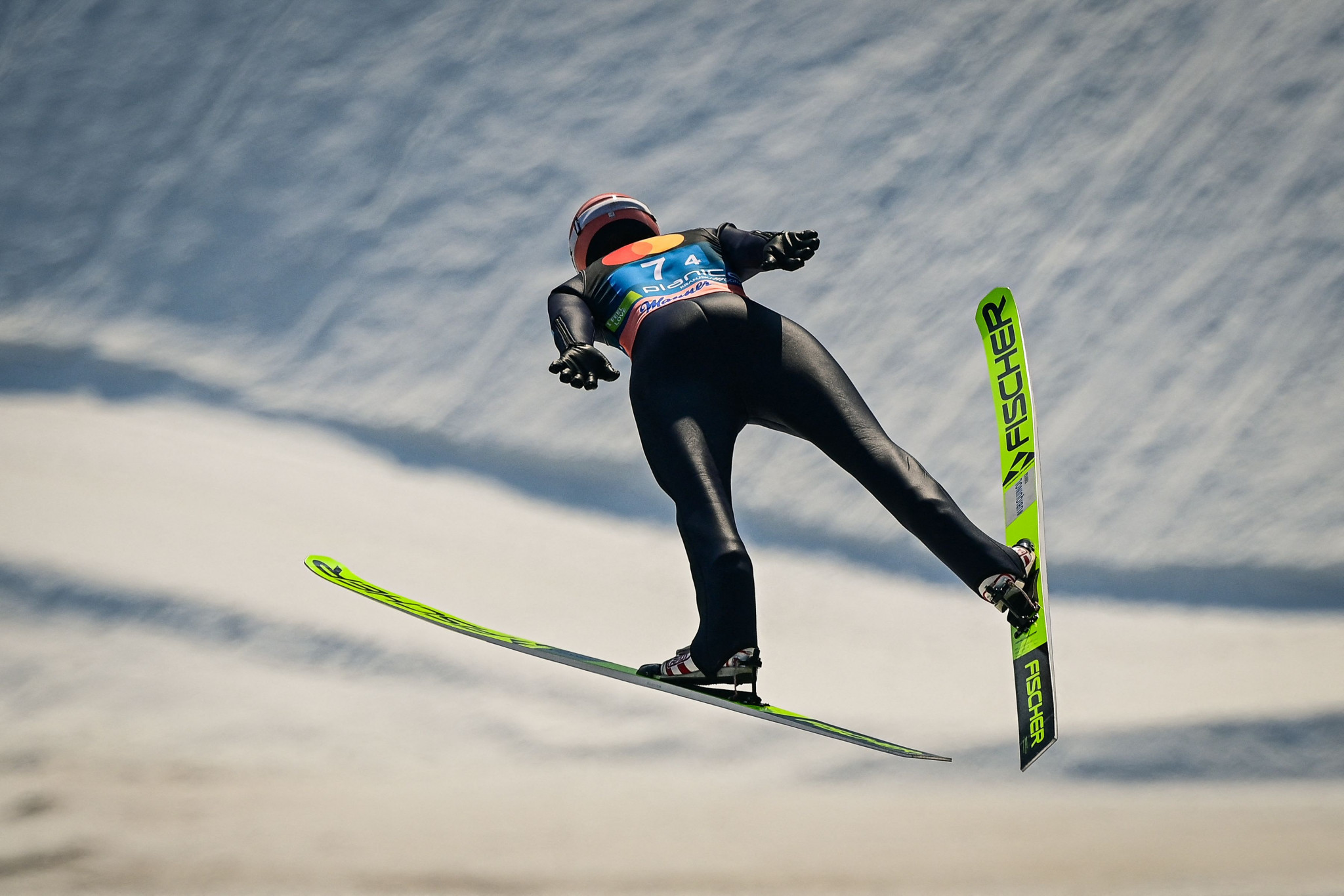 Geiger opens Ski Jumping World Cup season with dominant win in Nizhny Tagil
