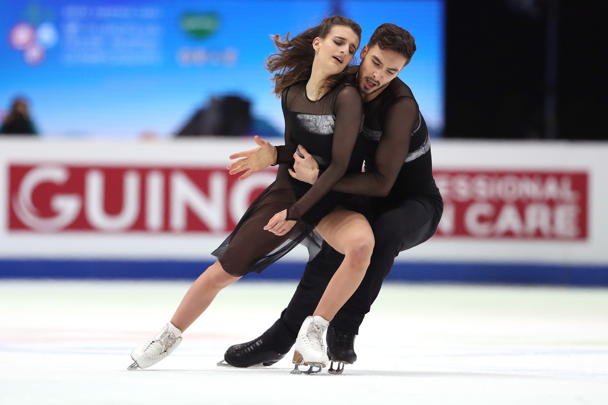 Gabriella Papadakis, left, and Guillaume Cizeron triumphed in the ice dance at the ISU Grand Prix of Figure Skating in Grenoble ©Getty Images