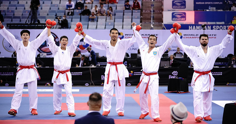 Italy took the men's kumite crown, with Kazakhstan one of the bronze medal-winning sides ©WKF