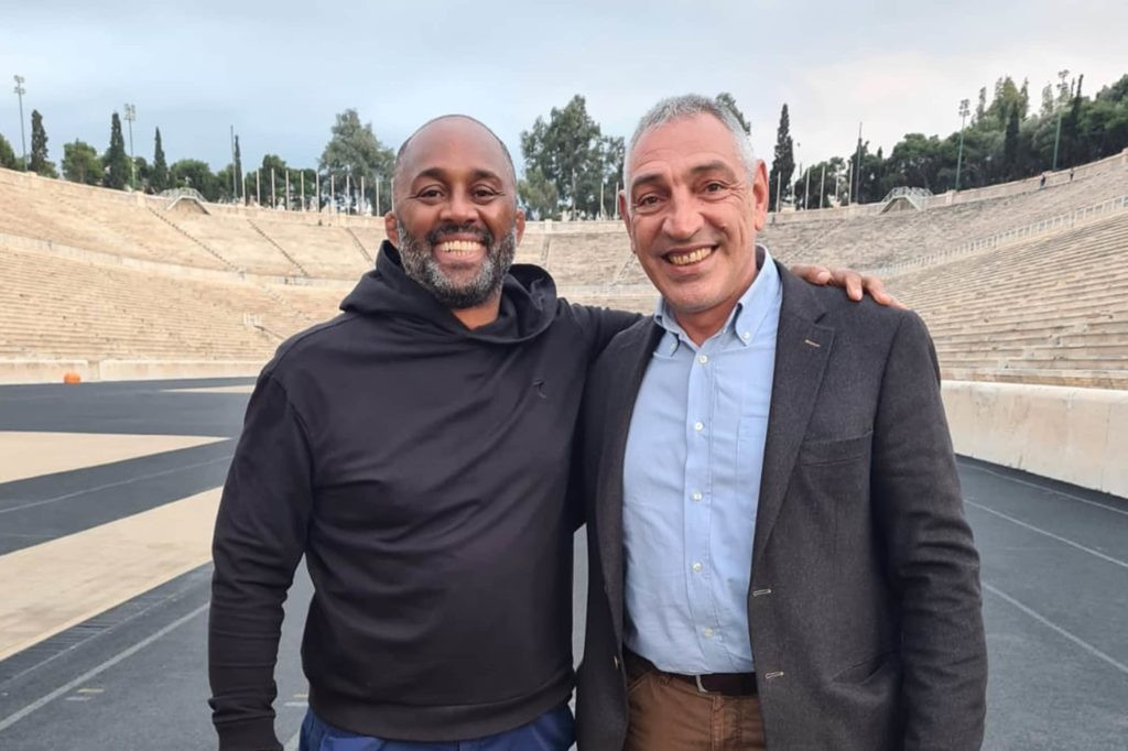 IMMAF President Kerrith Brown, left, met with the Panhellenic Mixed Martial Arts Federation President Dimitris Dimitrou during his visit to Greece ©IMMAF
