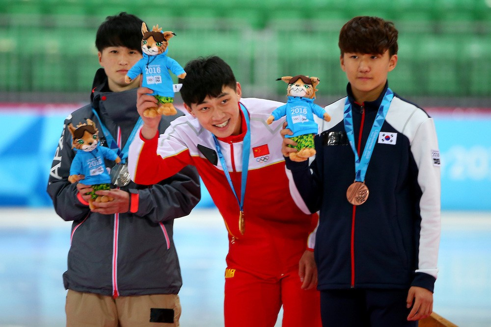 Li Yanzhe of China claimed the men's 500m honours