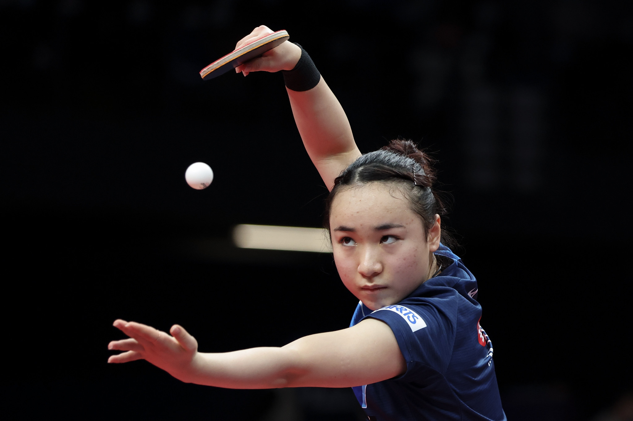 Ito holds nerve to reach fourth round at World Table Tennis Championships