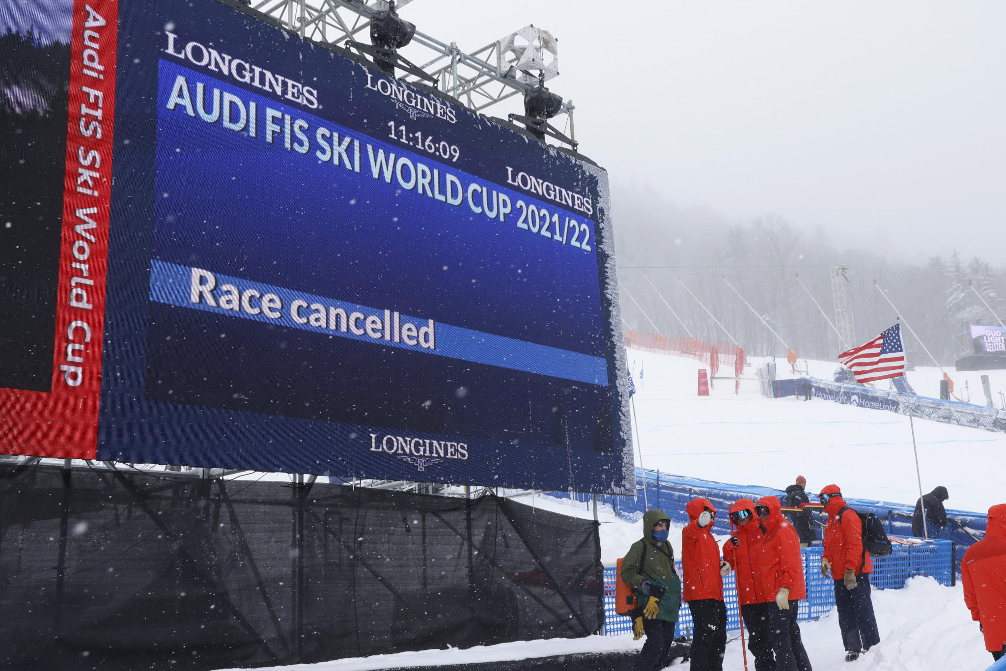 Giant slalom at women's FIS Alpine Ski World Cup cancelled due to high winds