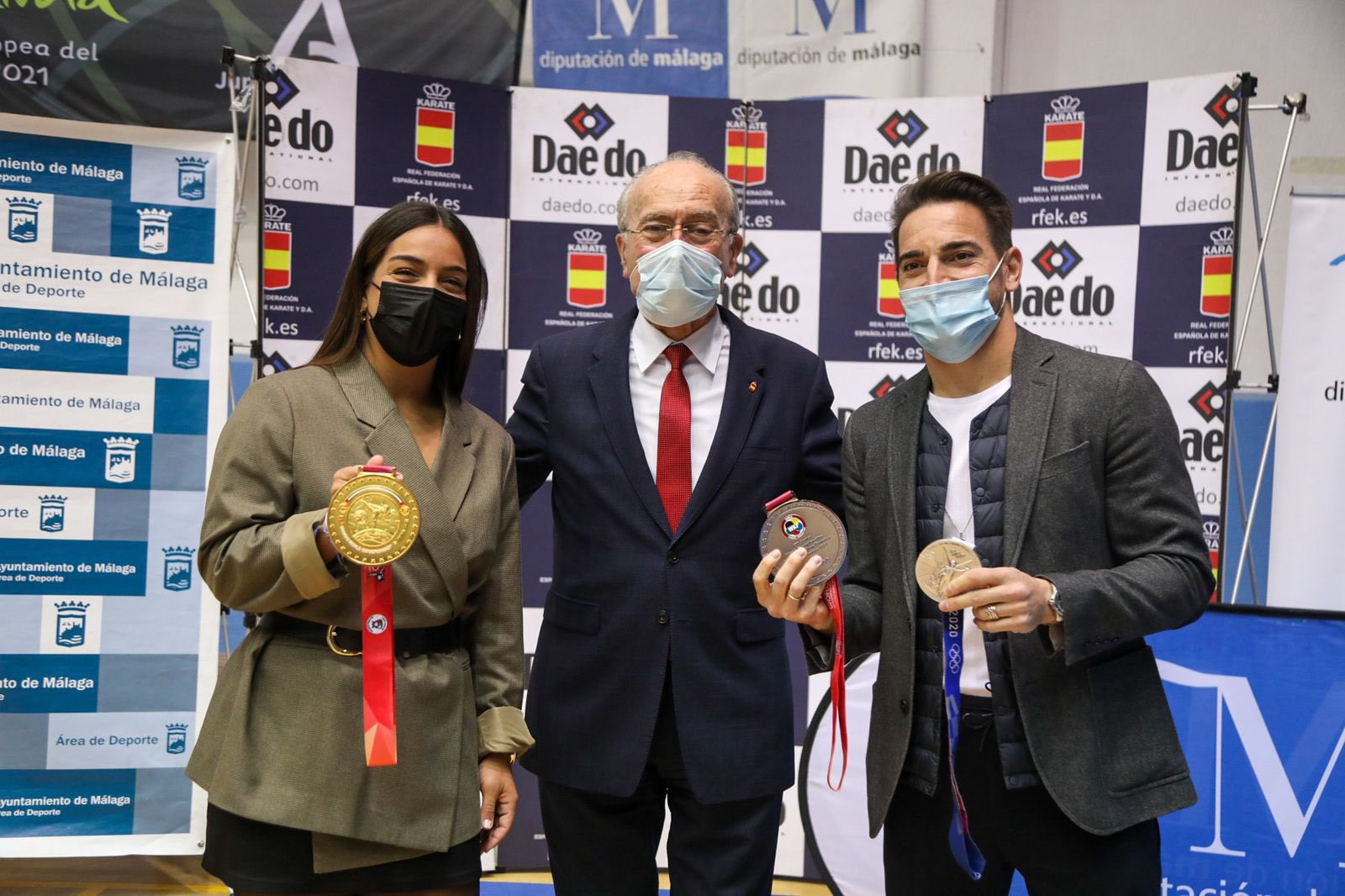 Karate World Championships medallists Torres and Quintero honoured in Málaga