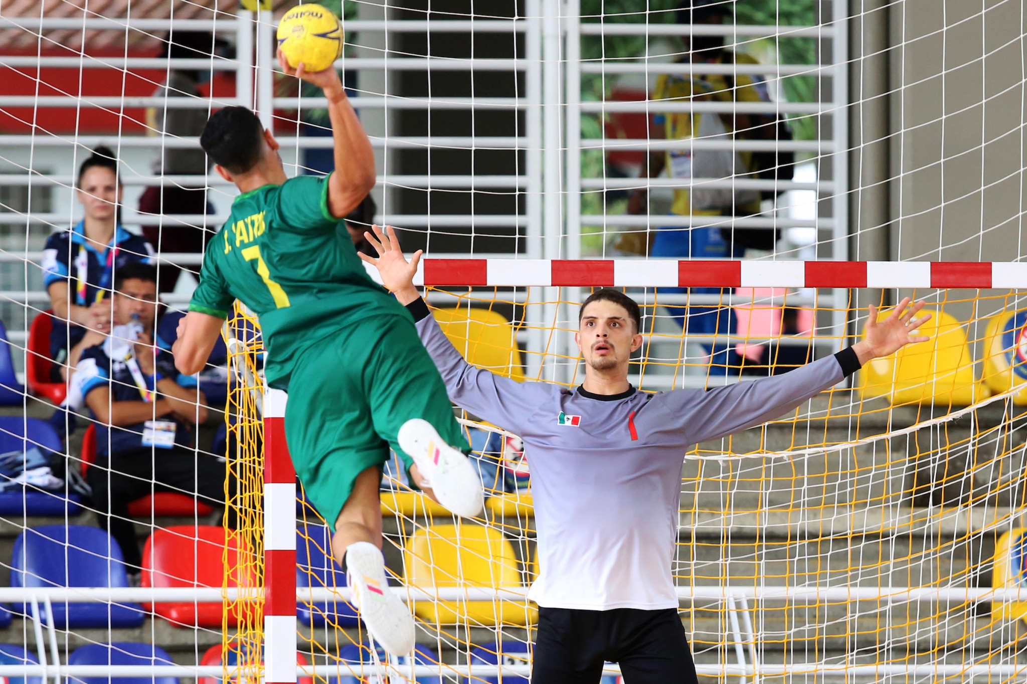  Brazil beat Mexico 37-16 at the Iván Vassilev Todorov Arena as the men's handball competition got underway ©Agencia.Xpress Media