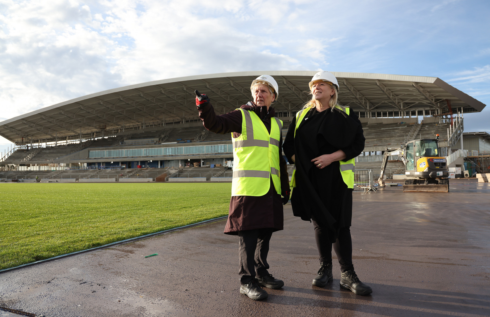 Dame Louise and Sadleir check out the venue for the Opening and Closing Ceremonies and athletics events ©Birmingham 2022