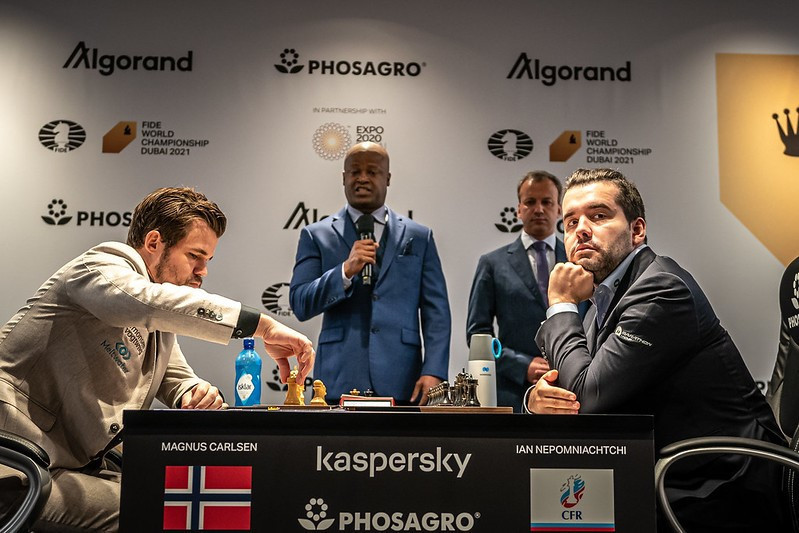 Magnus Carlsen and Ian Nepomniachtchi drew for the fifth game in succession ©FIDE