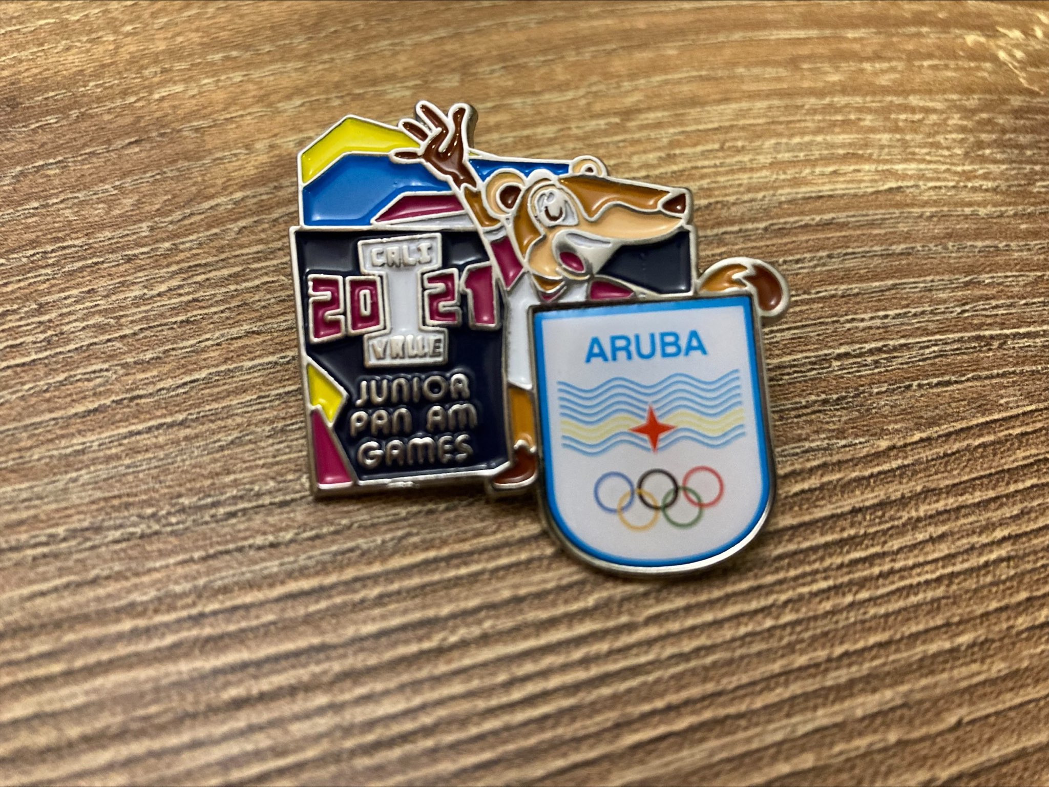 Pin collecting has found its way to Cali for the Junior Pan American Games ©ITG