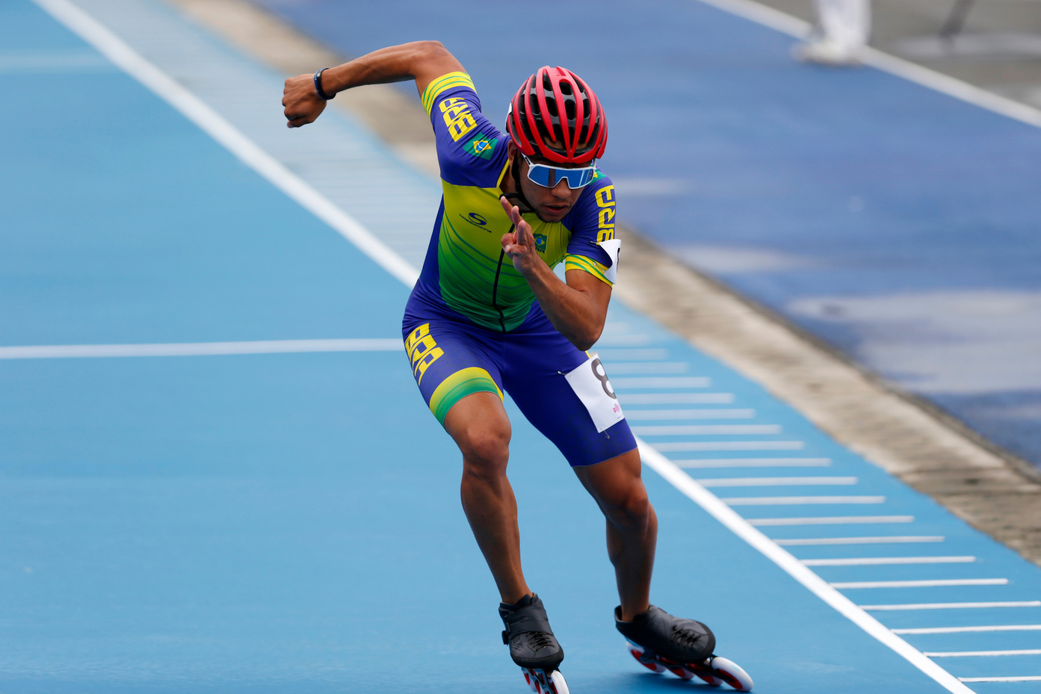 Guillherme Roche of Brazil was formidable in the men's 200 metres speed skating final to take gold ©Agencia.Xpress Media