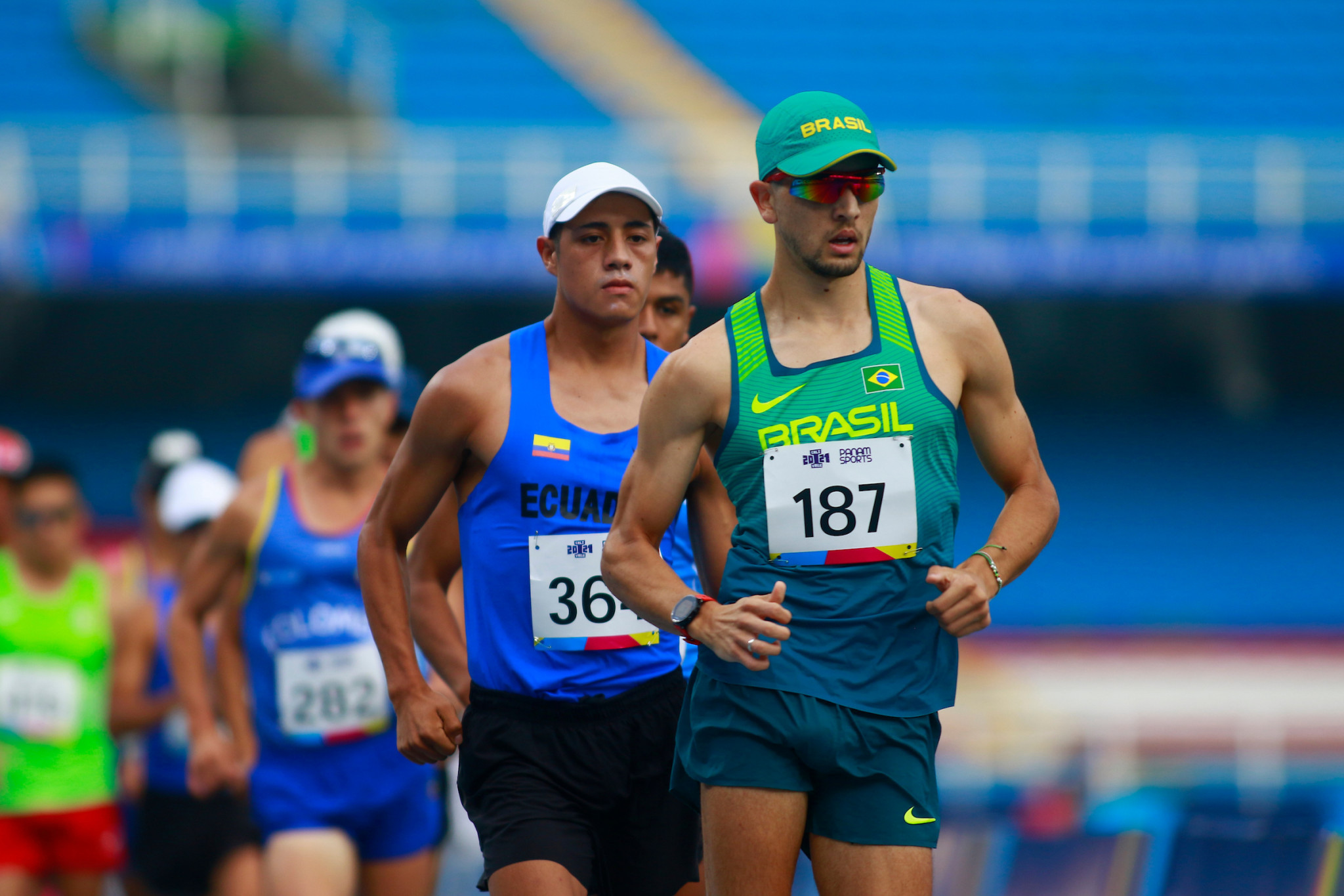 Matheus Correa, right, led for most of the men's race walk but had to settle for silver ©Agencia.Xpress Media