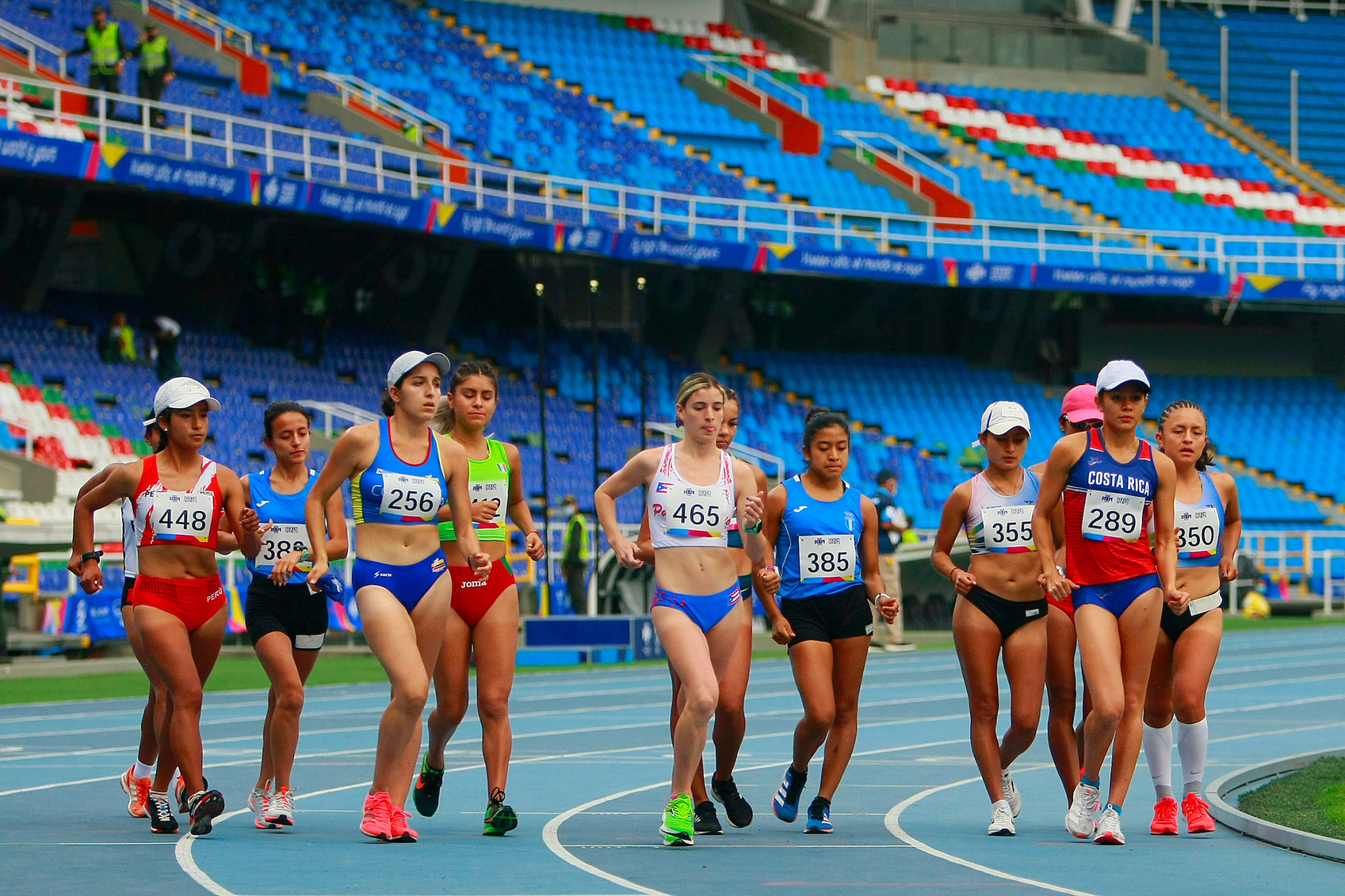  Glenda Morejon Quiñonez of Ecuador crossed the line in 1 hour 33min 55.15sec to win gold in the women's 20,000m race walk ©Agencia.Xpress Media