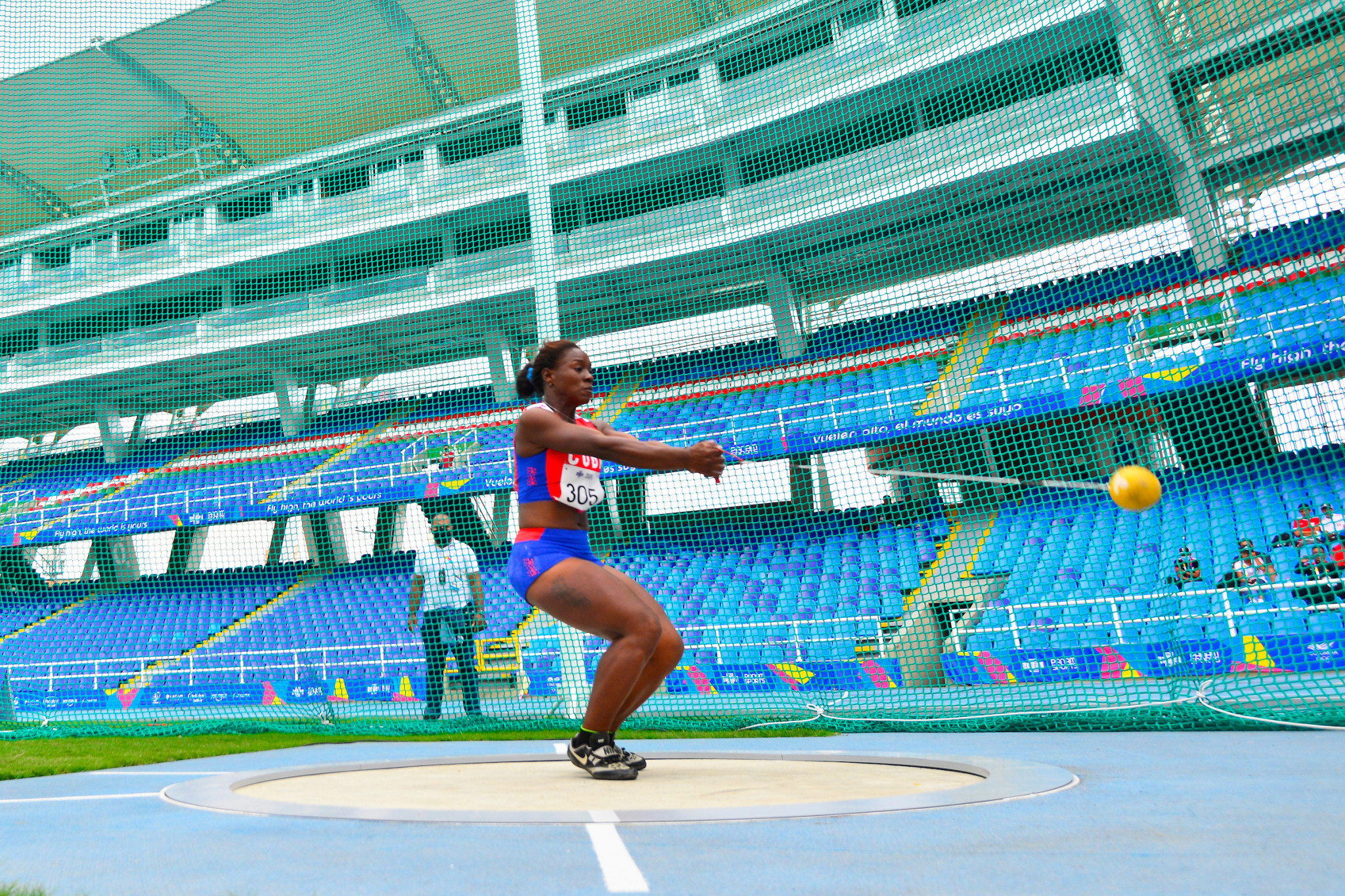 Cuba's Yaritza Martinez recorded a personal best of 67.47 metres to win gold in the women's hammer throw ©Agencia.Xpress Media