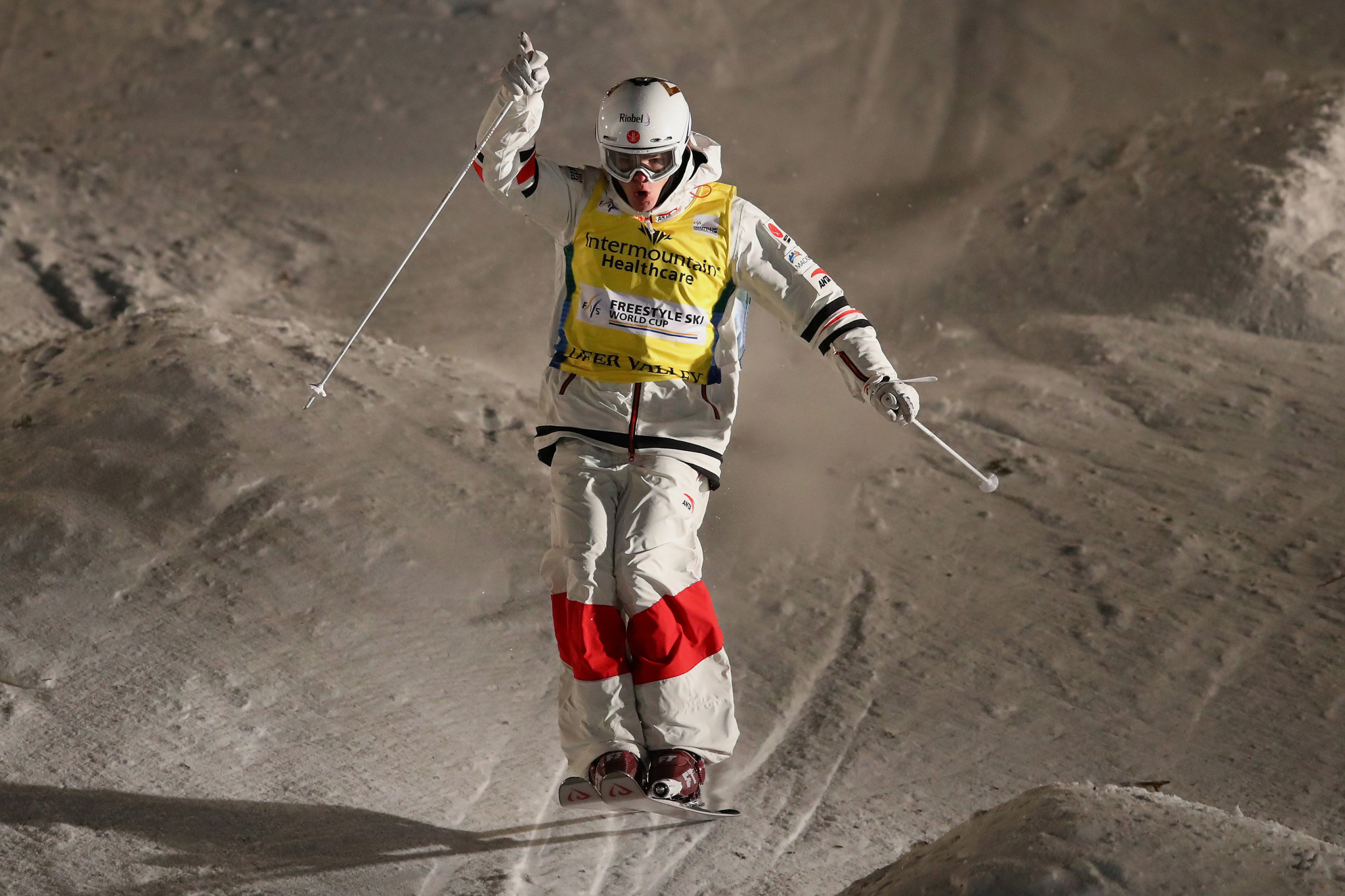 Canada's Mikaël Kingsbury won the first men's moguls event of the FIS Freestyle World Cup season ©Getty Images