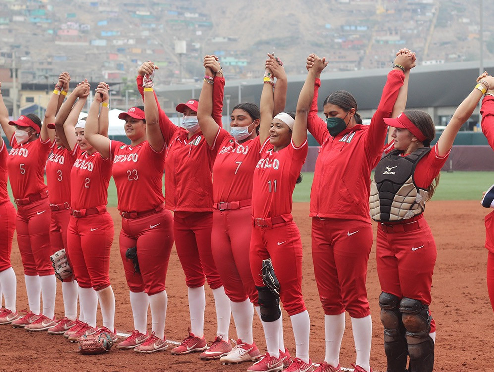 Mexico keep bronze-medal hopes alive as Chinese Taipei secure gold-medal contest at U18 Women's Softball World Cup 