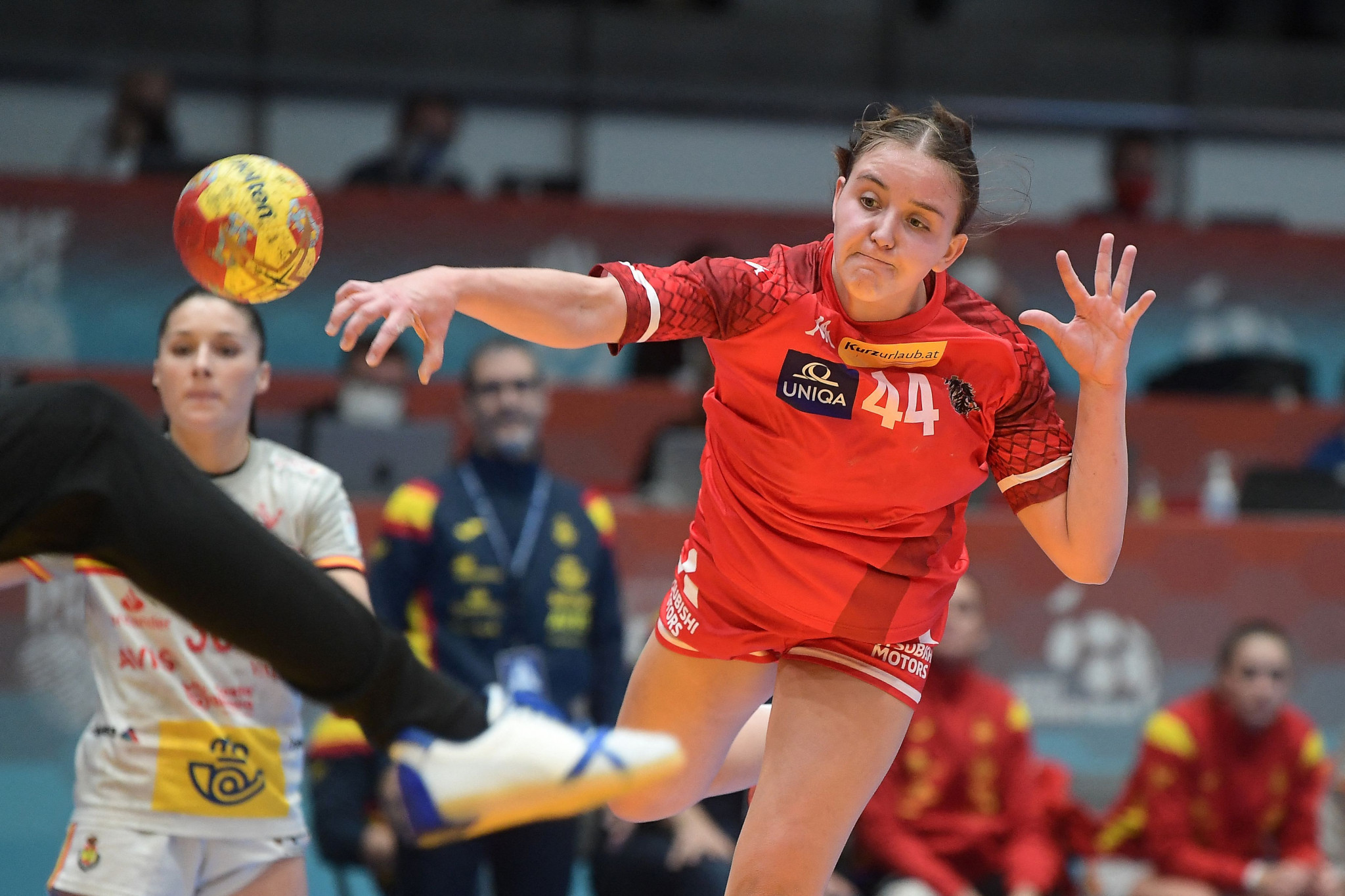 Hosts Spain defeat Brazil to top Group 4 at IHF Women's World Championship
