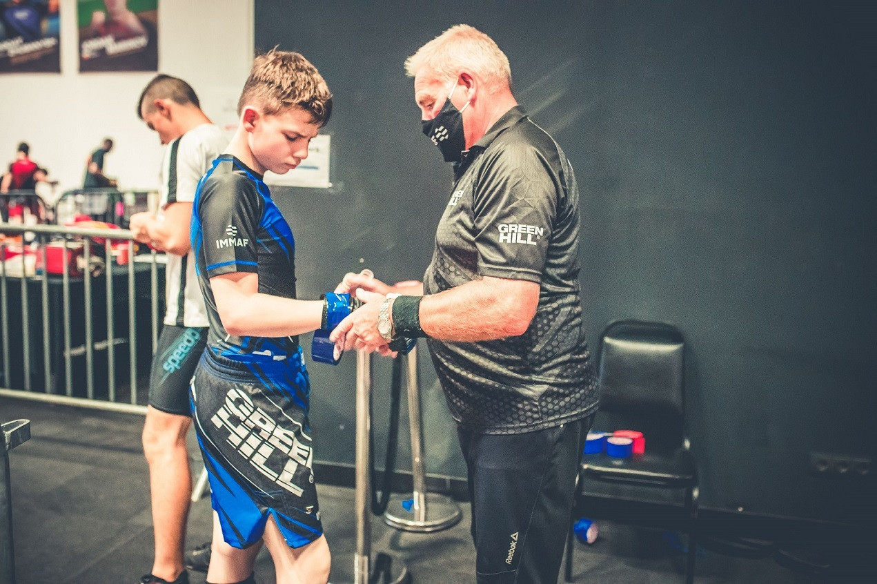 Bob Plant serving as a cutman at the IMMAF Youth World Championships ©IMMAF