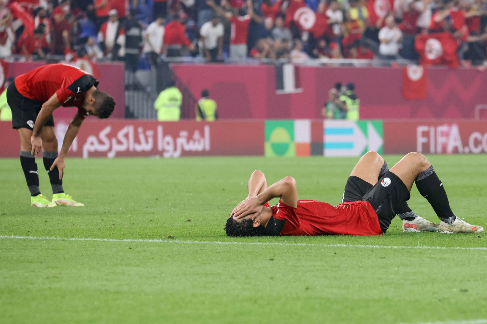Egyptian players reacting to the last-minute loss to Tunisia ©Getty Images