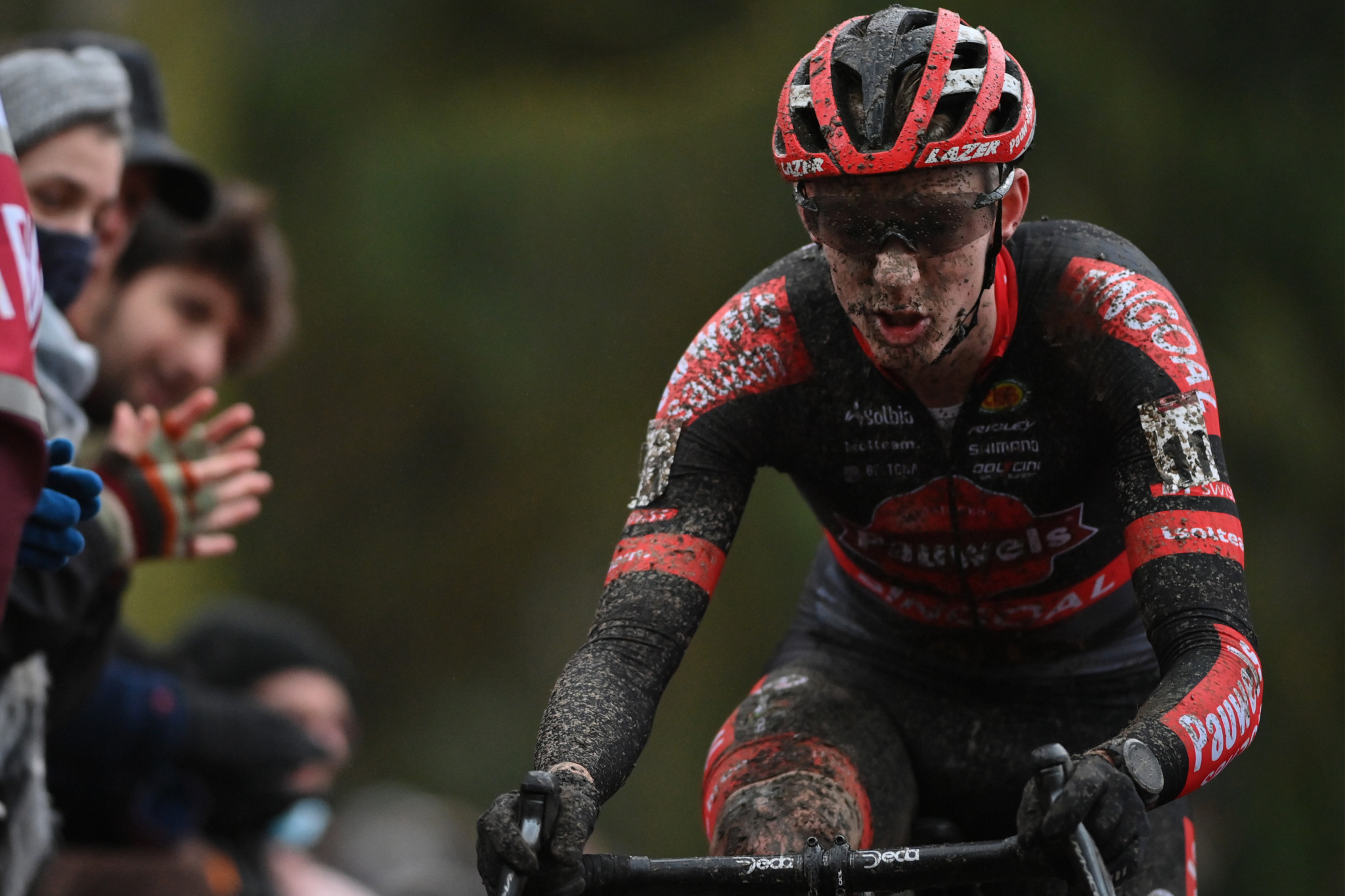 Vanthourenhout and Brand earn Cyclo-cross World Cup honours in Namur