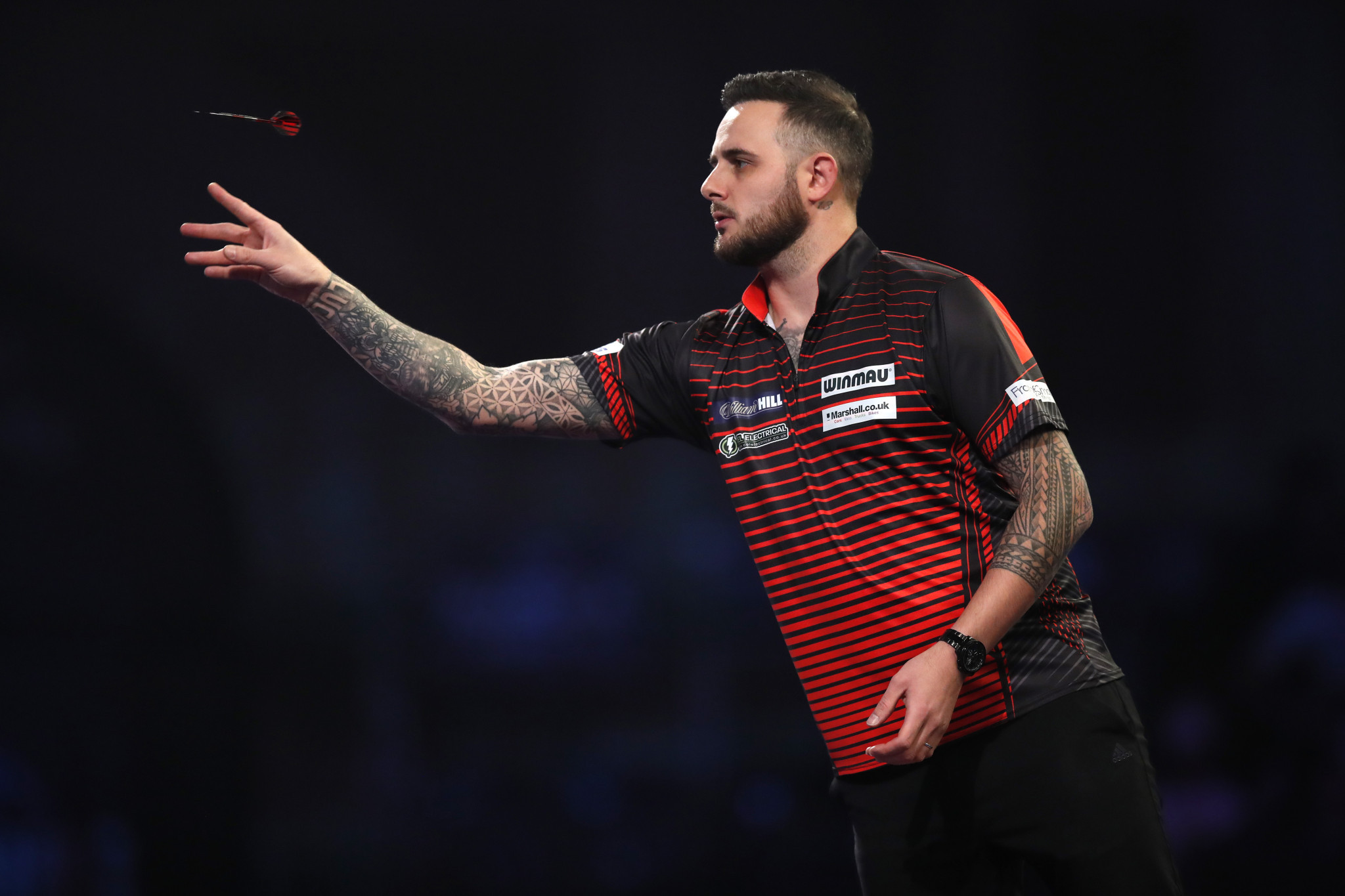 Three-set contests and seeds beaten on eighth day of PDC World Darts Championship
