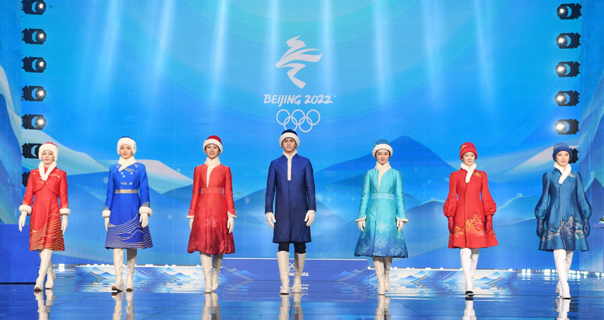Beijing 2022 has revealed what escorts and the bearers of medal trays will wear during medal ceremonies ©Twitter/Beijing2022