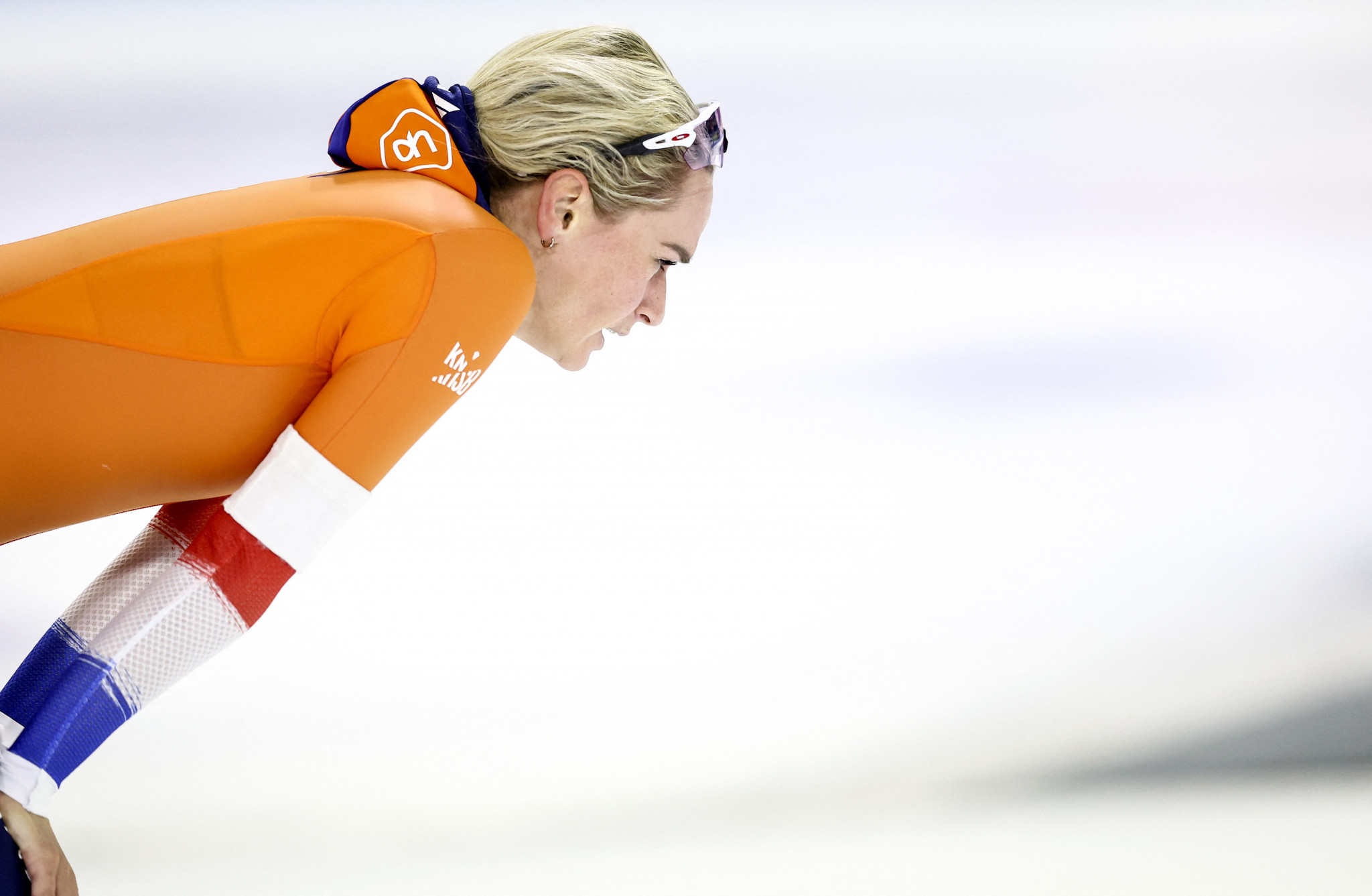 Irene Schouten claimed gold in the women's 3,000m race in front of Antoinette de Jong ©Getty Images