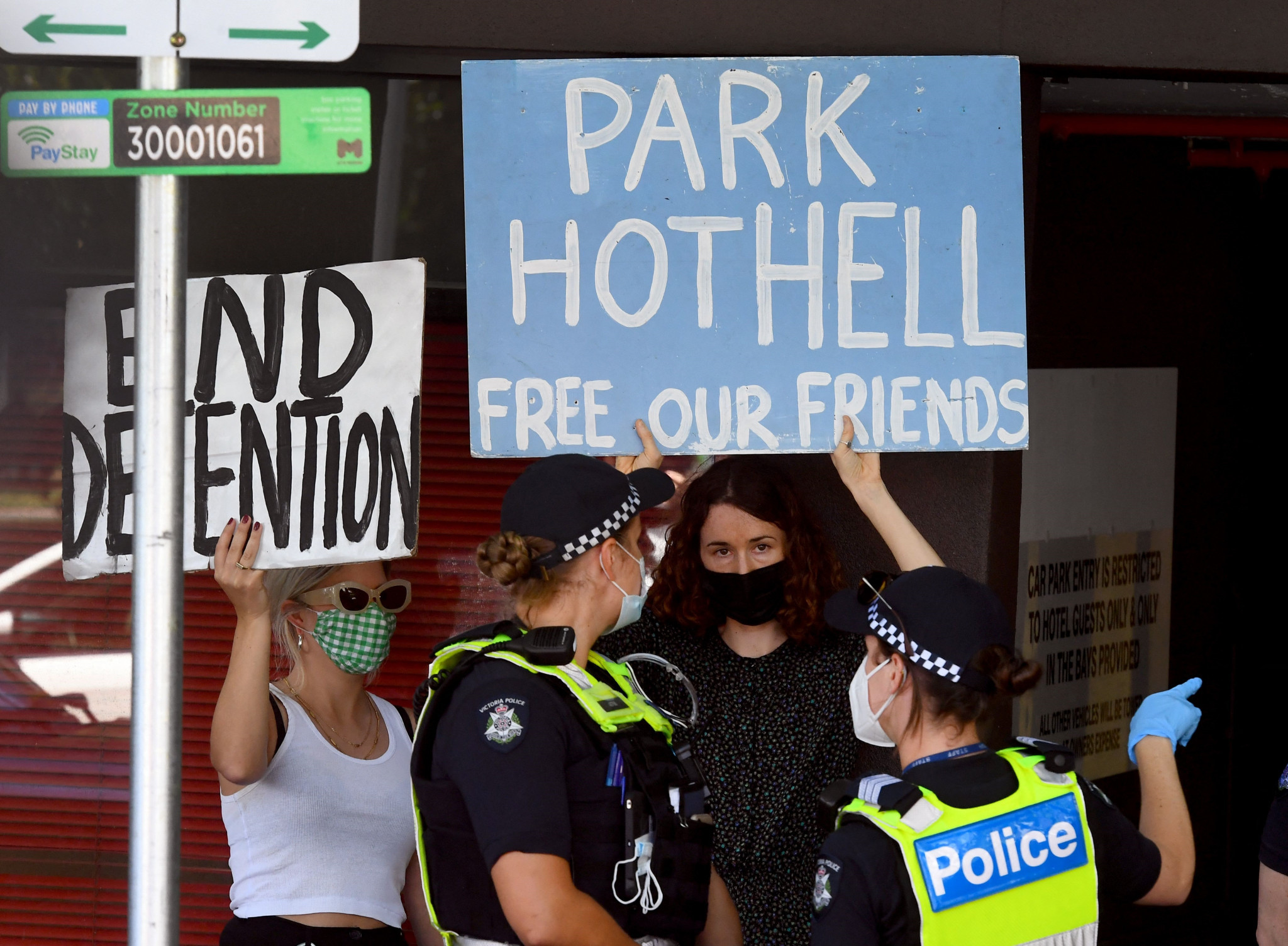 Demonstrations have been held outside of Melbourne's Park Hotel where Novak Djokovic has been detained, calling for the world number one to be freed ©Getty Images
