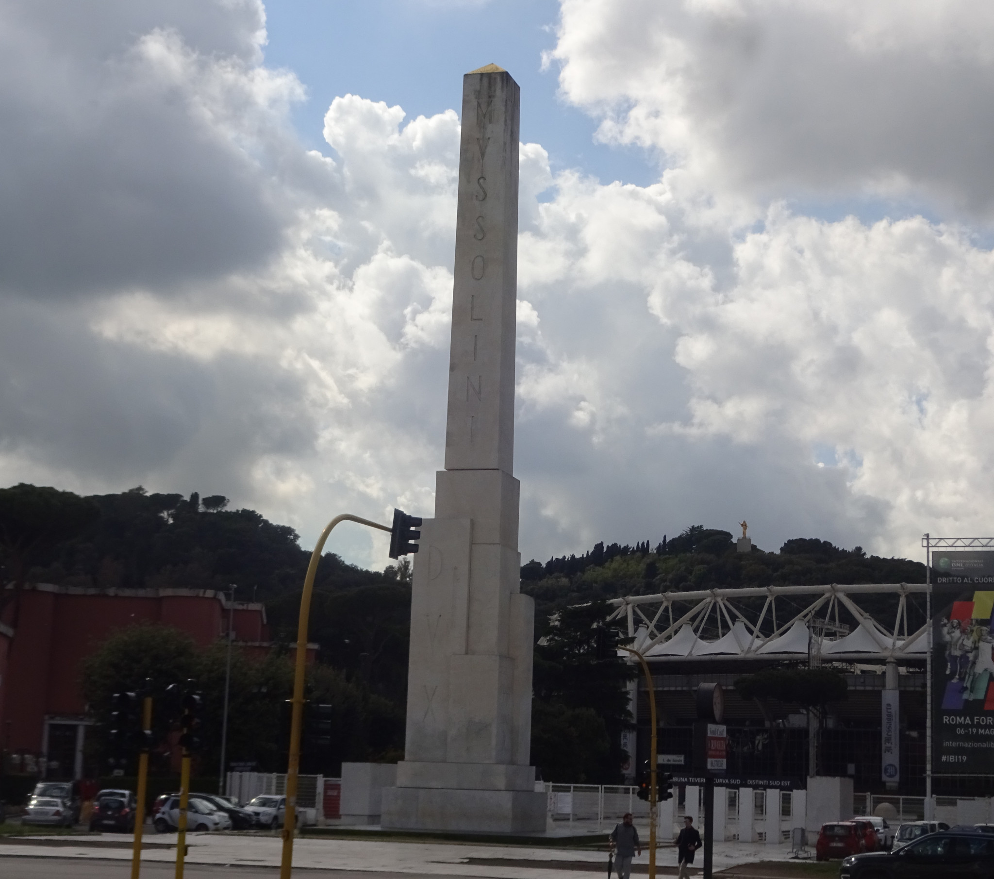 An obelisk honouring Benito Mussolini remains by the Foro Italico ©Philip Barker