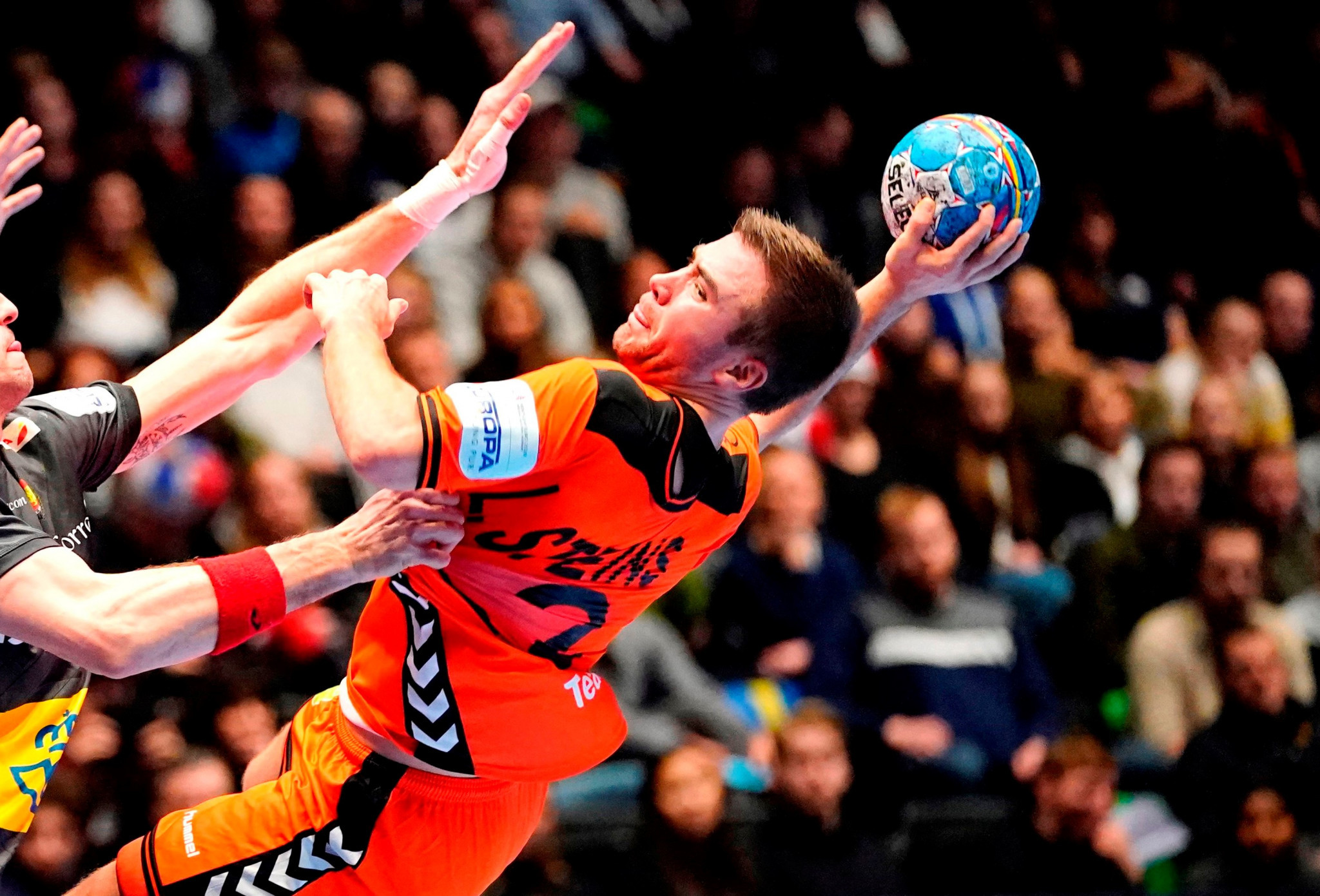 Dutch into European Men's Handball Championship main round for first time