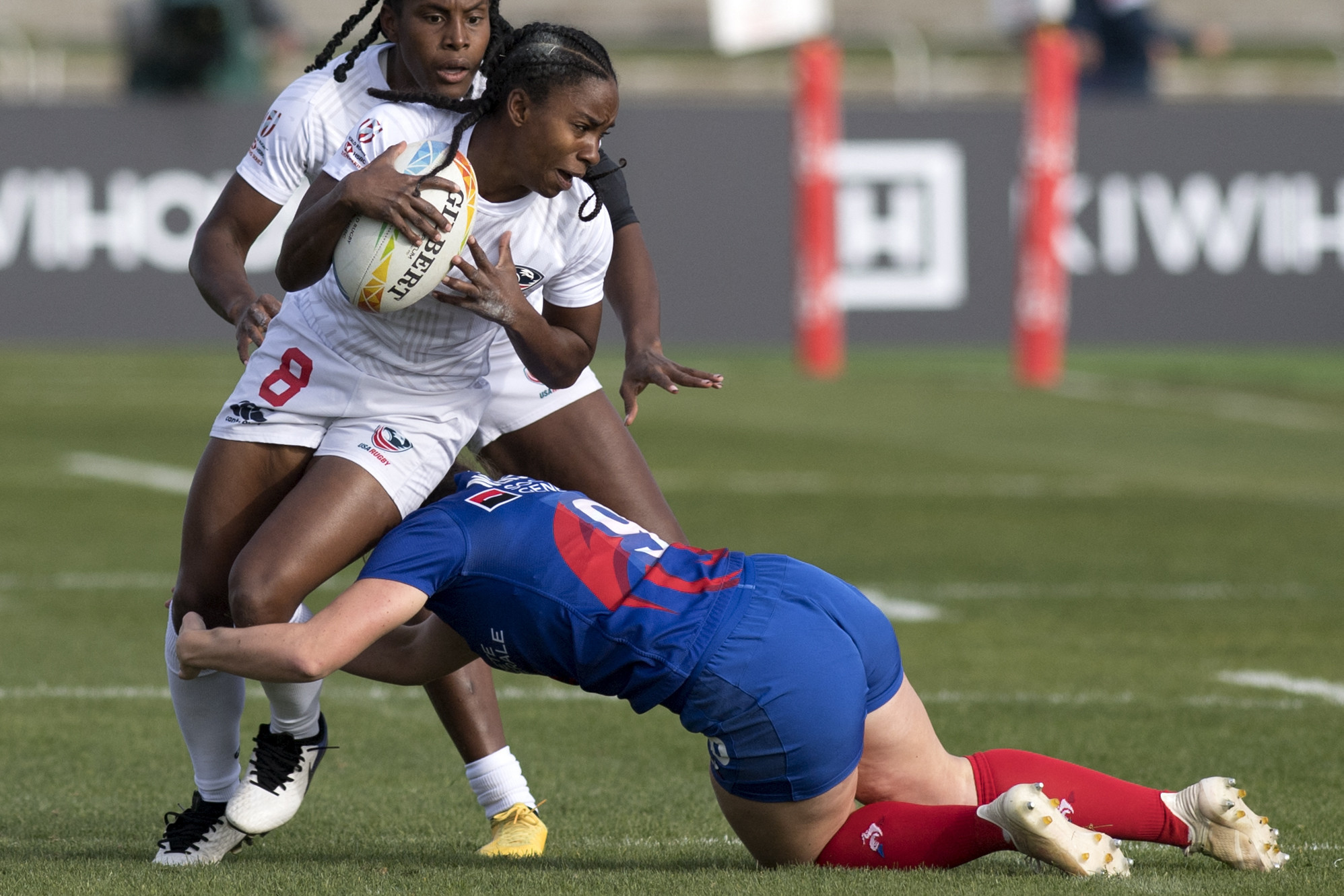 Jaz Gray, left, scored two tries for the United States in their 35-10 victory over Russia in the women's final in Málaga ©Getty Images