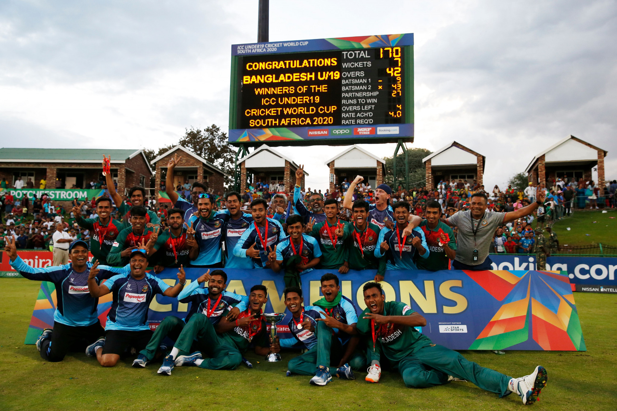 Bangladesh and India set up a repeat of their 2020 Under-19 Cricket World Cup Final in the last eight by finishing second and first in their groups respectively ©Getty Images