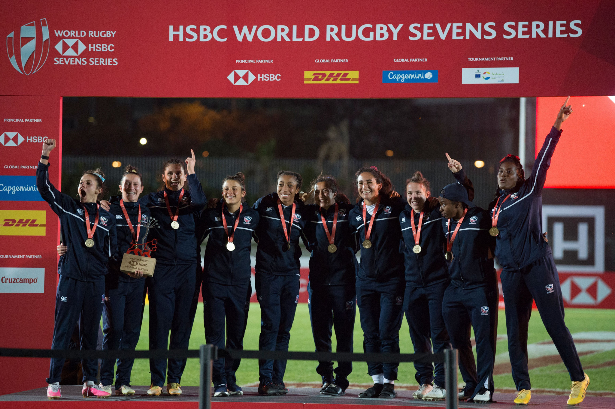 After their victory in Malaga, the United States started the Women's World Rugby Sevens Series tournament in Seville with wins against England and Canada ©Getty Images