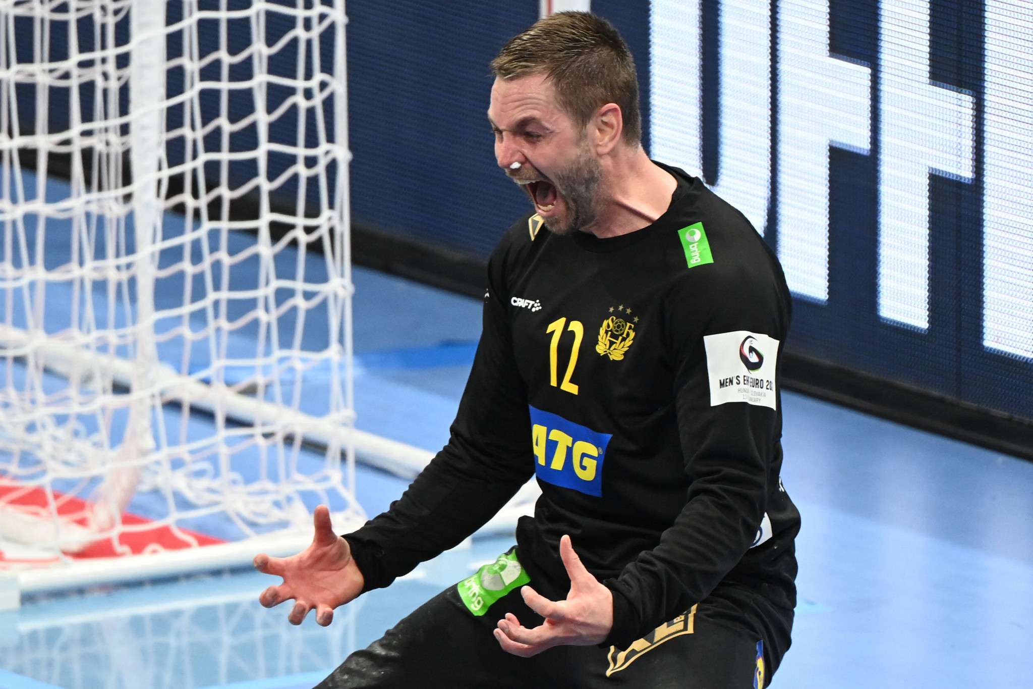 Sweden eliminate Olympic champions to set up final versus European handball kings Spain