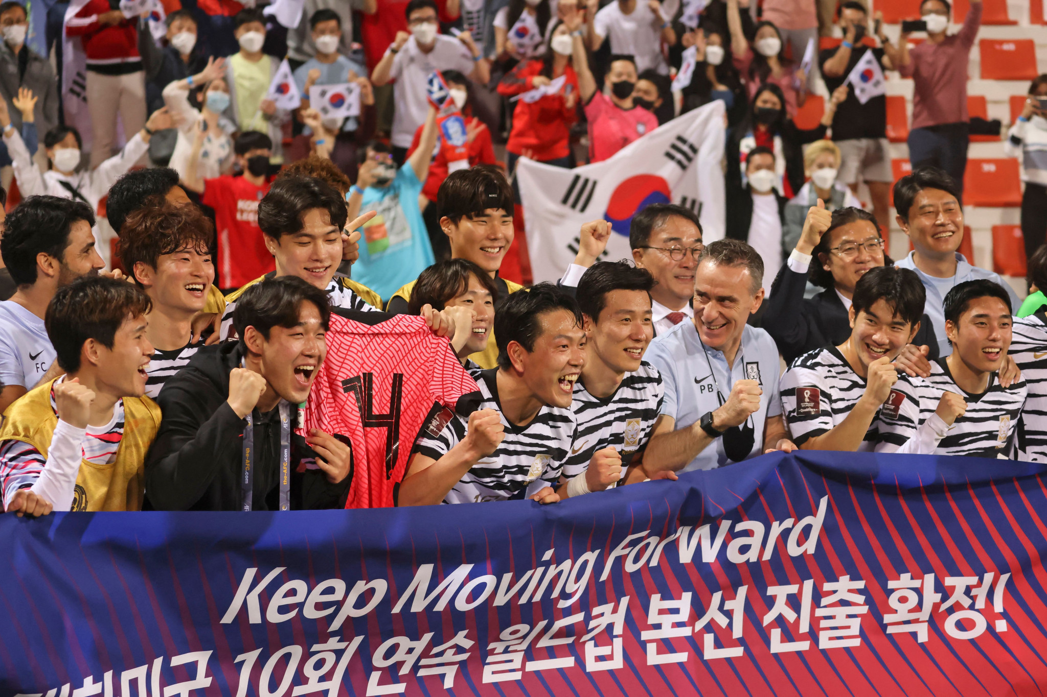 South Korea qualify for 10th consecutive FIFA World Cup, Iran also book place