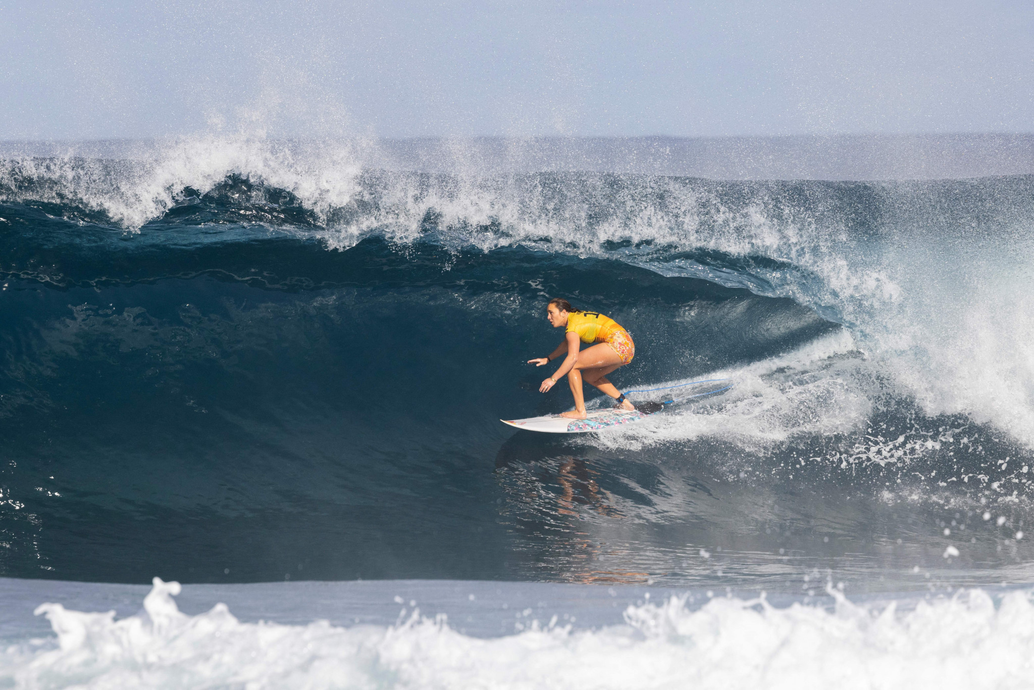 Moore and Wright through to semi-finals in World Surf League contest at Pipeline