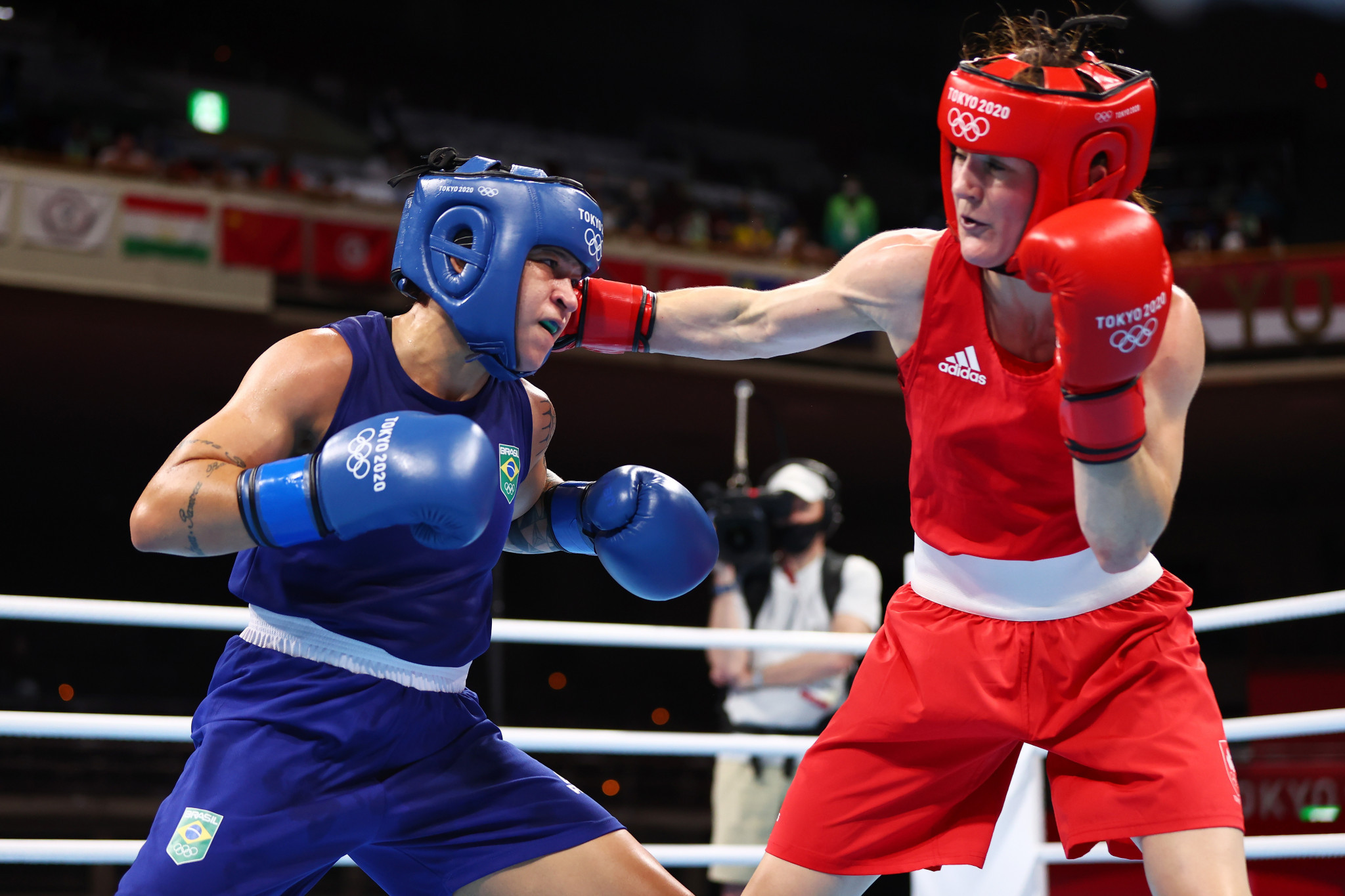 Boxing remains a popular Olympic sport bringing value to the Olympic Games, despite the IOC's ongoing row with IBA ©Getty Images