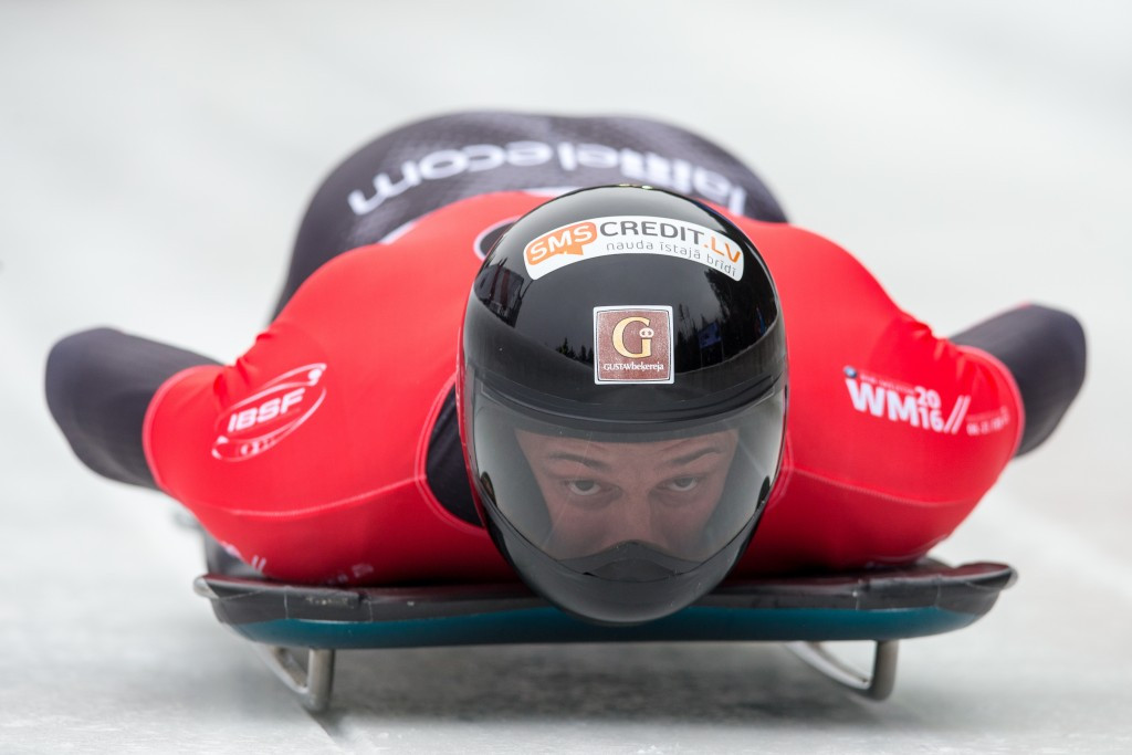 Dukurs in pole position to claim fourth skeleton world title