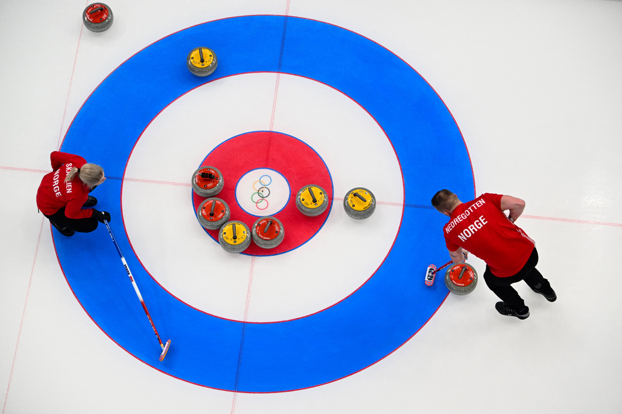 Norway overcame Britain in the mixed doubles curling tournament to set up a final versus Italy ©Getty Images