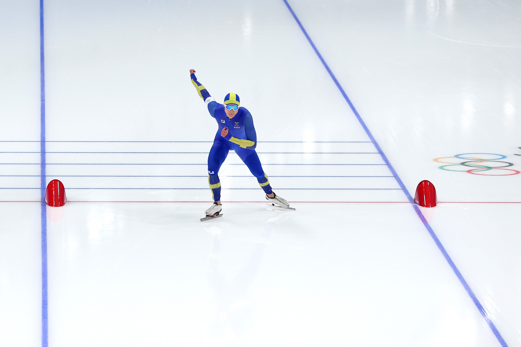 Nils Van Der Poel of Sweden won gold in the men's 10,000 metres speed skating event, setting a world record in the process ©Getty Images