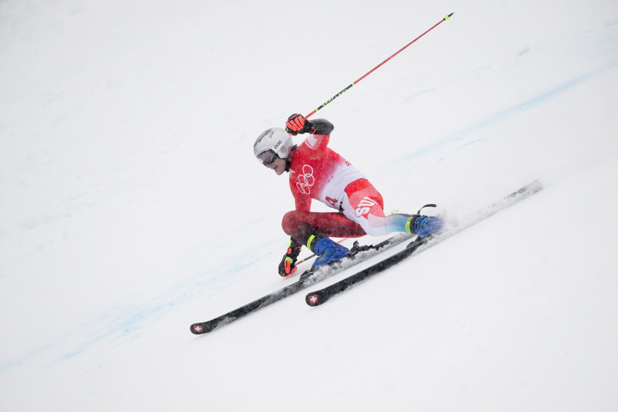 Switzerland's Marco Odermatt put together two strong runs to win the men's giant slalom despite heavy snowfall ©Getty Images
