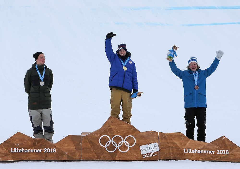 The United States enjoyed more success in the men's snowboard slopestyle as Jake Pates clinched gold ©YIS/IOC 