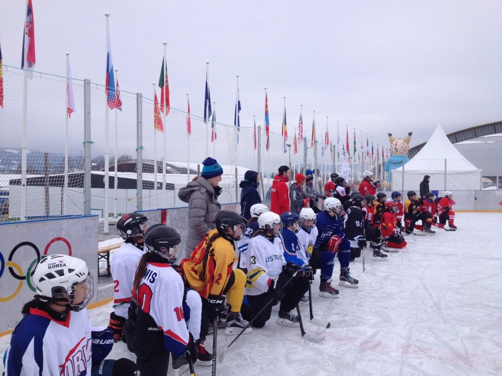 IOC Athletes' Commission take part in ice sledge hockey match at Lillehammer 2016