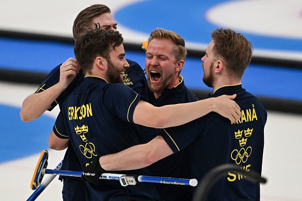 Niklas Edin's Sweden won the gold medal after a tight contest against Britain ©Getty Images