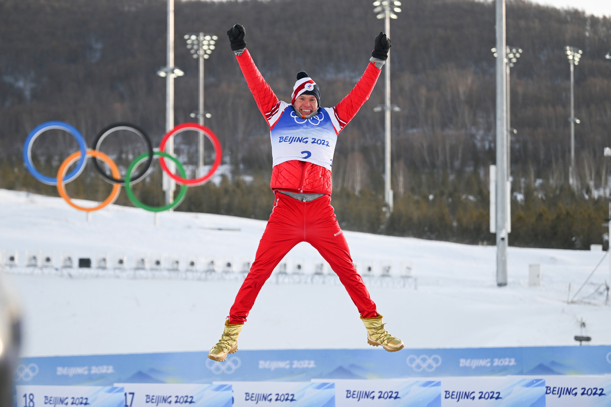 Alexander Bolshunov wore gold ski shoes to mark the end of his successful Games ©Getty Images