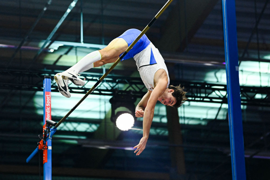 Olympic pole vault champion Mondo Duplantis cleared a season's best of 6.05 metres at the Müller Indoor Grand Prix in Birmingham ©Getty Images