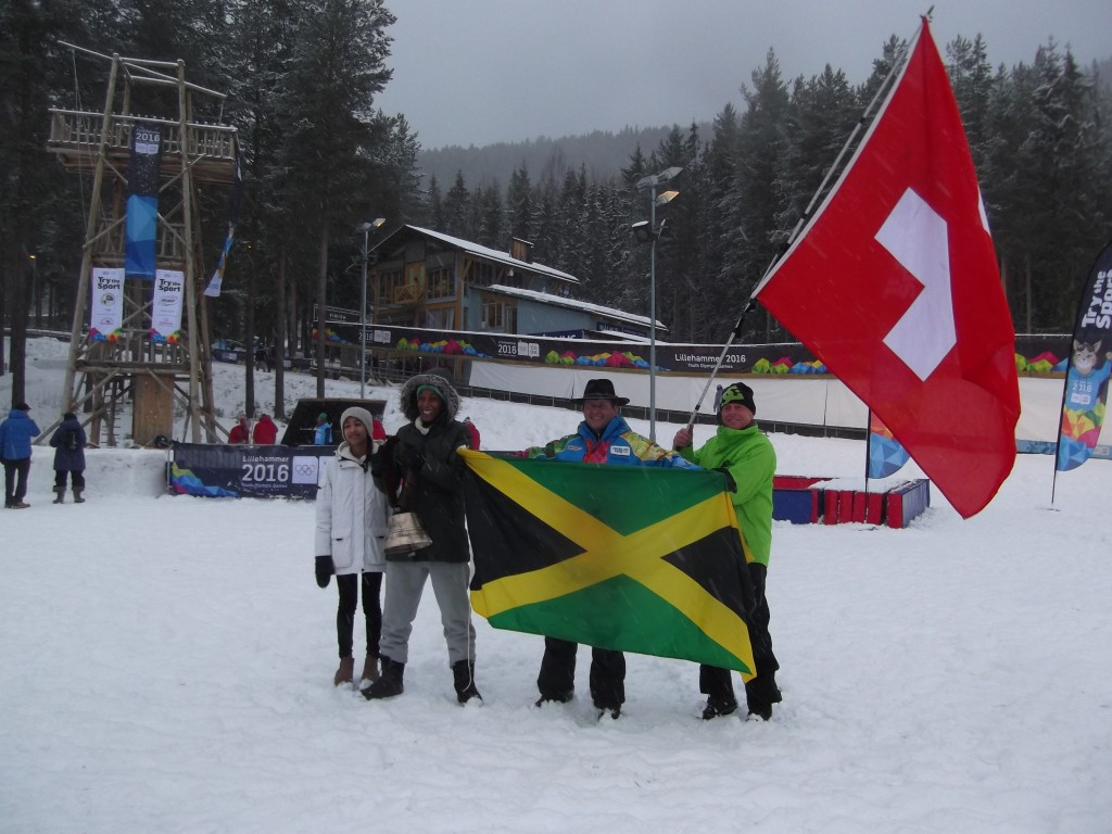 Jamaican and Swiss fans cheer on Daniel Mayhew at the bobsleigh ©ITG